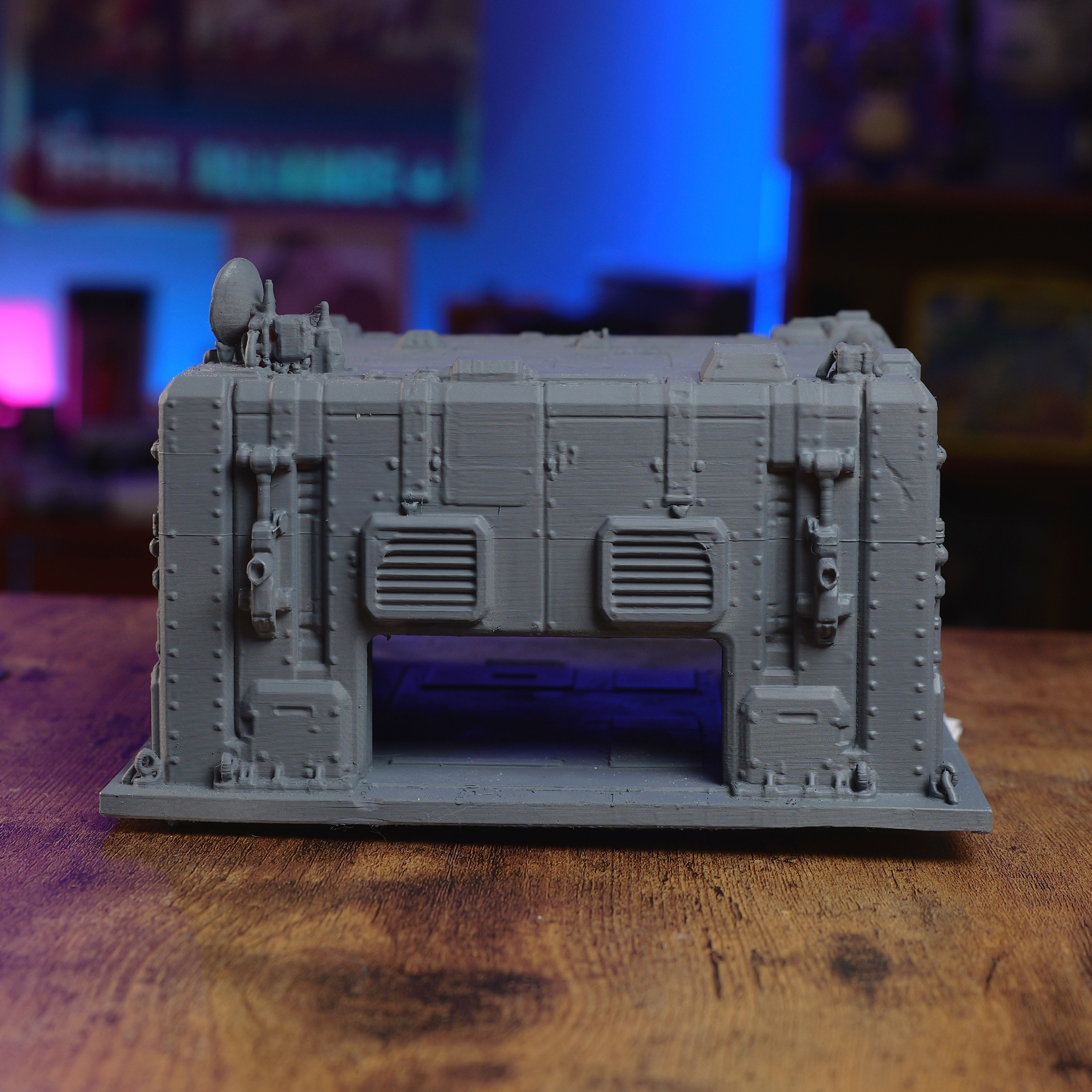 Actual unpainted Sci-Fi Garage terrain